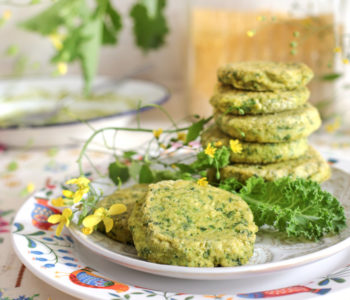 kotlety jaglane z jarmużem