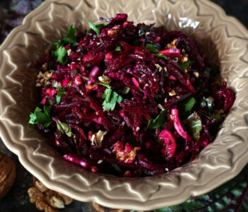 Buraczki do obiadu - szybki i prosty przepis, który podkręci smak każdego dania. Idealne do pieczonych ziemniaków, mięsa, ryb i kotletów!